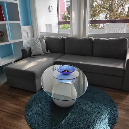 Stadtnah Und Zentral In Mit Parkplatz, Aufzug Und Balkon 奥尔登堡