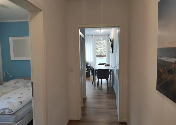 Stadtnah Und Zentral In Mit Parkplatz, Aufzug Und Balkon 奥尔登堡