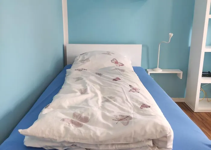 公寓 Stadtnah Und Zentral In Mit Parkplatz, Aufzug Und Balkon *