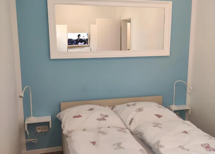 Apartamento Stadtnah Und Zentral In Mit Parkplatz, Aufzug Und Balkon *