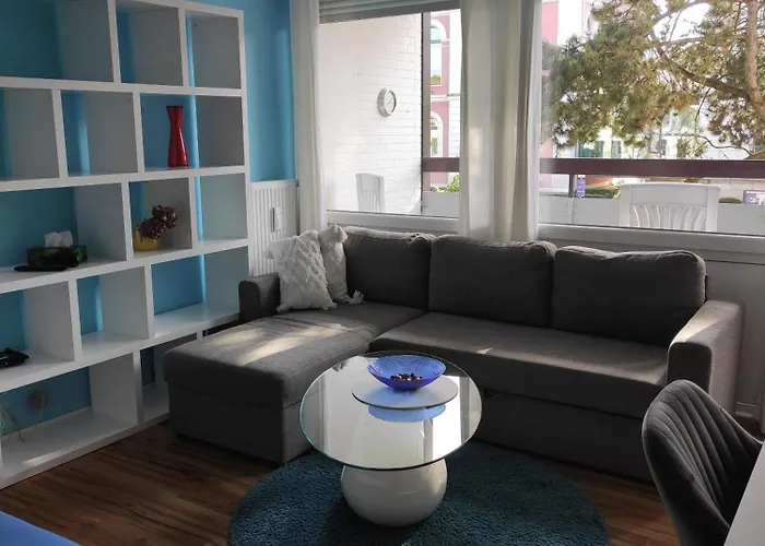Apartamento Stadtnah Und Zentral In Mit Parkplatz, Aufzug Und Balkon Oldemburgo